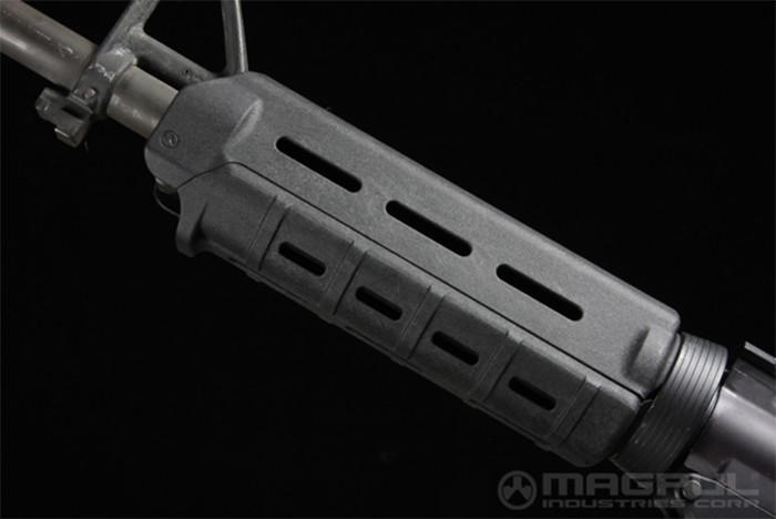 Цевье Magpul MOE Carbine - AR15-M16 (BLK) .